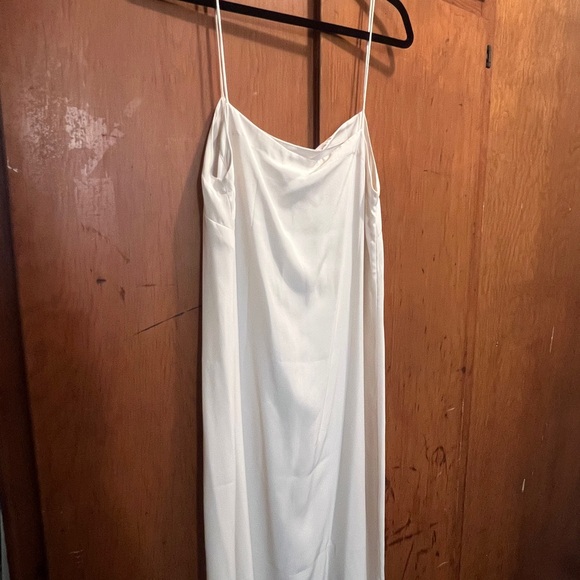 Casual Ivory Midi Wedding Dress - Picture 9 of 9